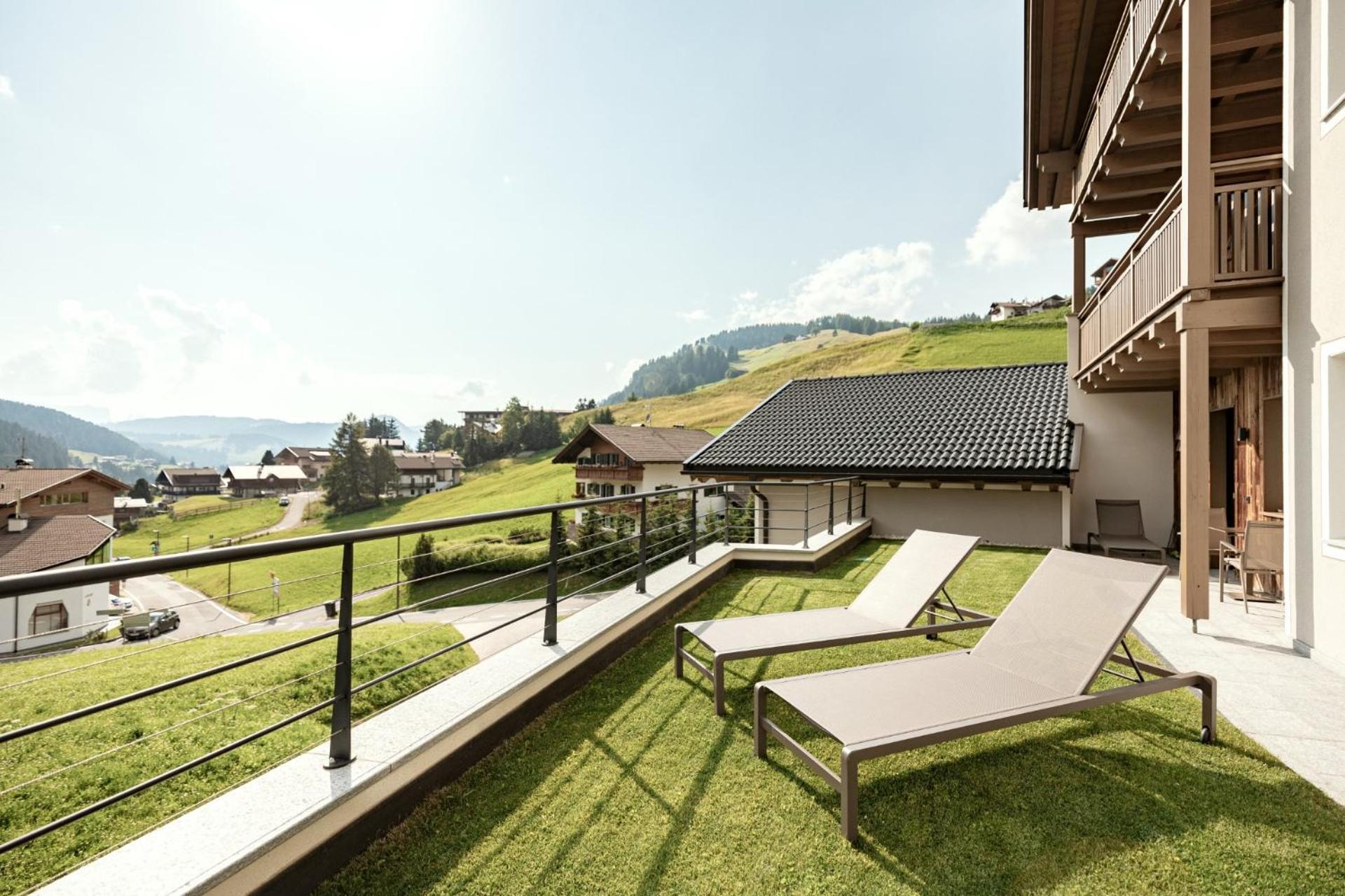 Luxury Chalet Plazola Селва ди Вал Гардена Екстериор снимка